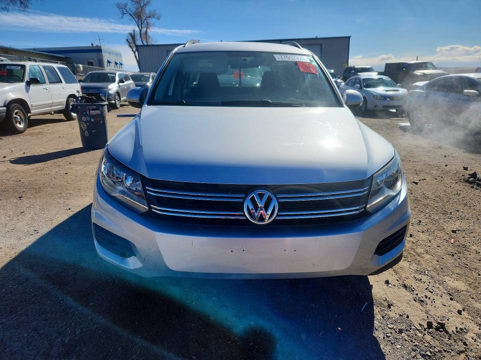 77552925 :رقم المزاد ، WVGAV7AX3HK047500 vin ، 2017 Volkswagen Tiguan مزاد بيع