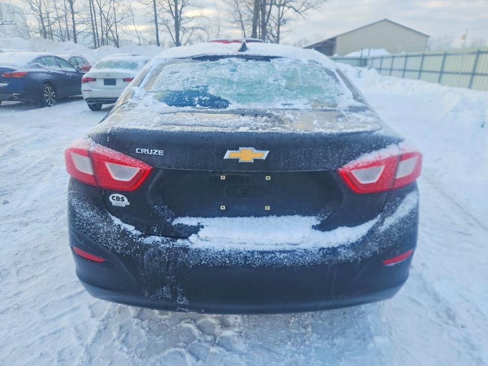2018 Chevrolet Cruze მანქანა იყიდება აუქციონზე, vin: 1G1BC5SM9J7239769, აუქციონის ნომერი: 76714595