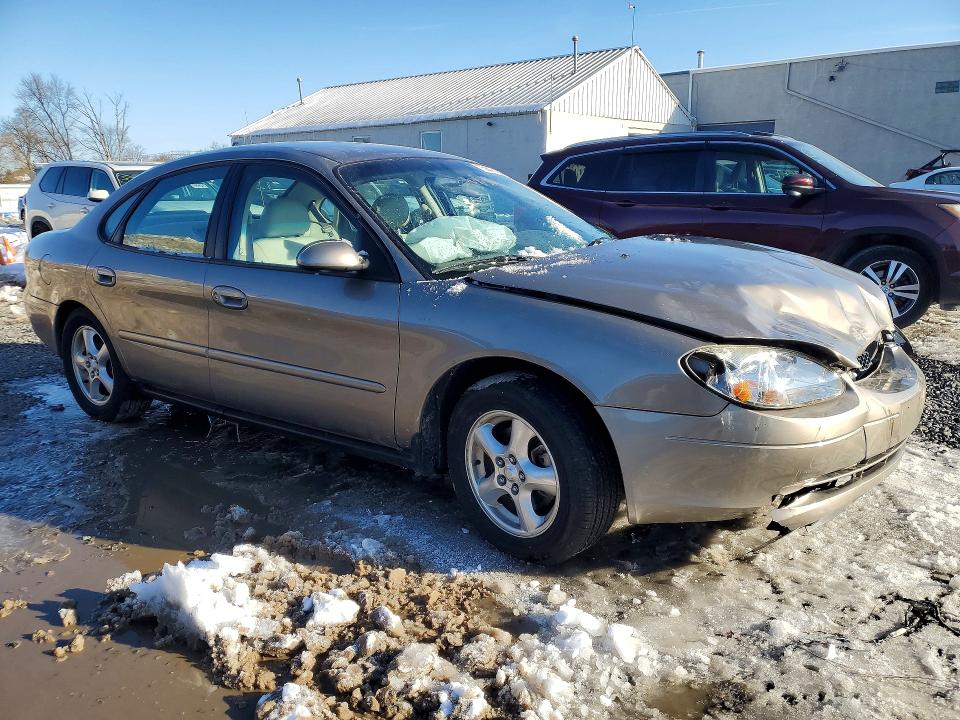 Продажа на аукционе авто 2002 Ford Taurus, vin: 1FAFP55U02A133357, номер лота: 75847405