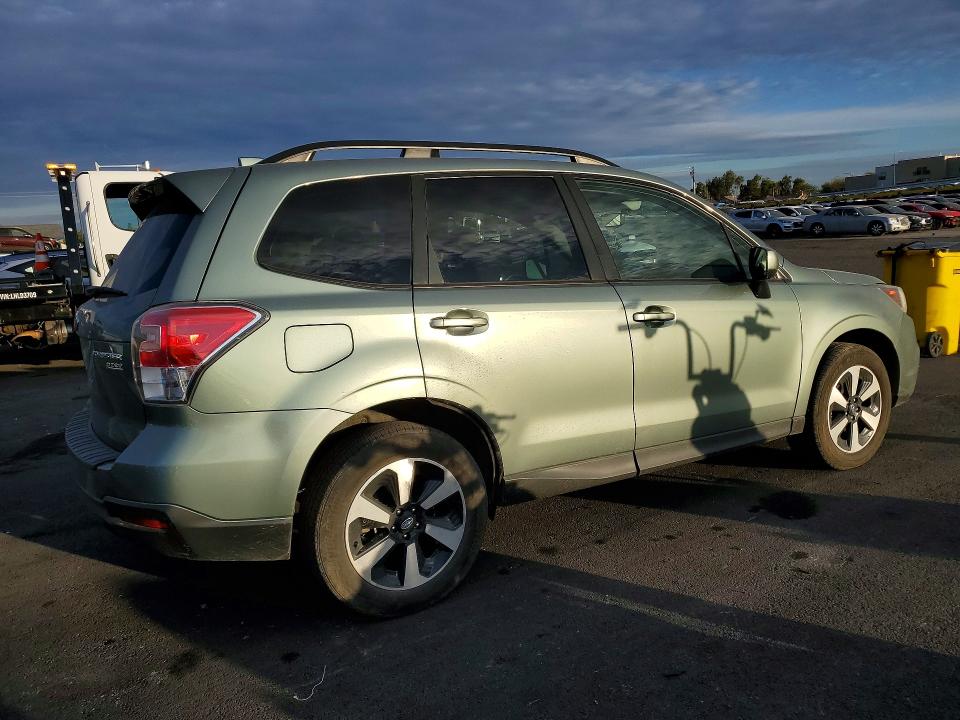 Продажа на аукционе авто 2017 Subaru Forester, vin: JF2SJAGC8HH474773, номер лота: 77289575