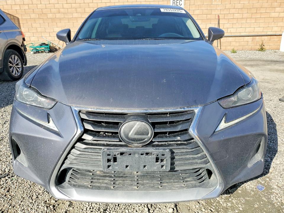78553225 :رقم المزاد ، JTHBA1D24J5072359 vin ، 2018 Lexus Is 300 مزاد بيع