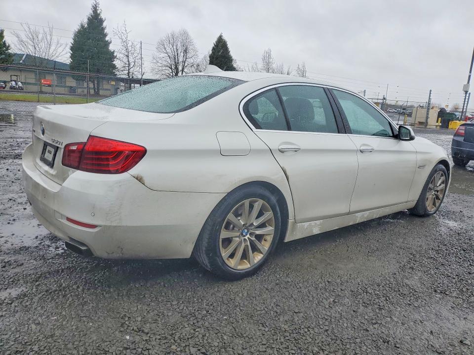 77626755 :رقم المزاد ، WBAKP9C56FD980090 vin ، 2015 Bmw 550 مزاد بيع