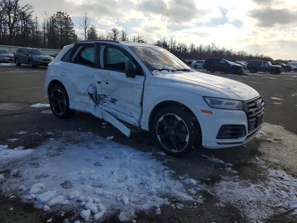 2020 Audi Sq5 მანქანა იყიდება აუქციონზე, vin: WA1B4BFYXL2099578, აუქციონის ნომერი: 75980175