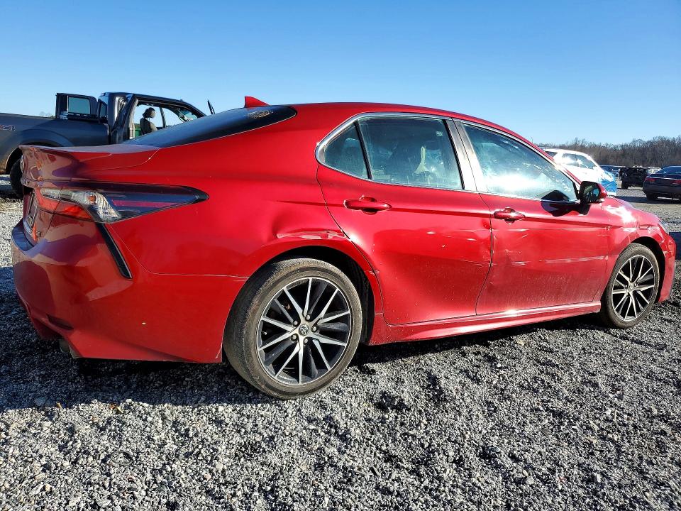2021 Toyota Camry მანქანა იყიდება აუქციონზე, vin: 4T1T11AK3MU421706, აუქციონის ნომერი: 77734425