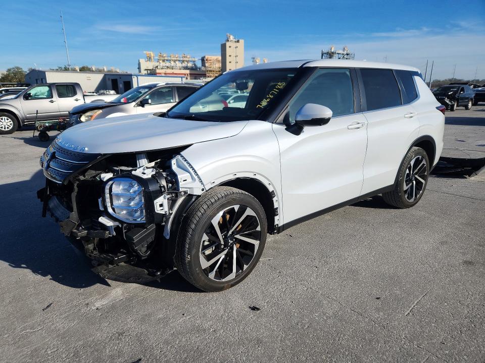 78687185 :رقم المزاد ، JA4J3VA80RZ077337 vin ، 2024 Mitsubishi Outlander مزاد بيع