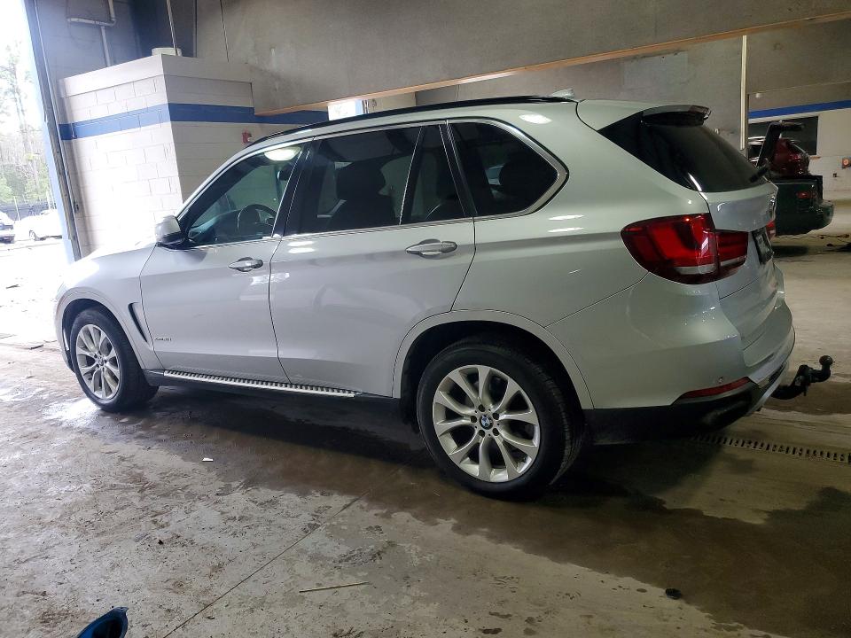 77822695 :رقم المزاد ، 5UXKR6C52F0J76371 vin ، 2015 Bmw X5 مزاد بيع