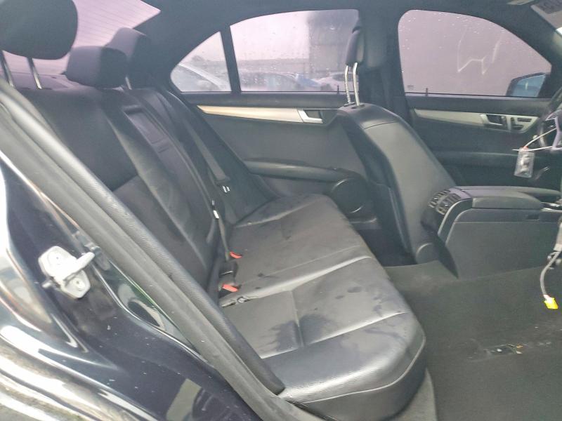 Продаж на аукціоні авто 2012 Mercedes-benz C, vin: WDDGF4HB7CR207484, номер лоту: 77543575