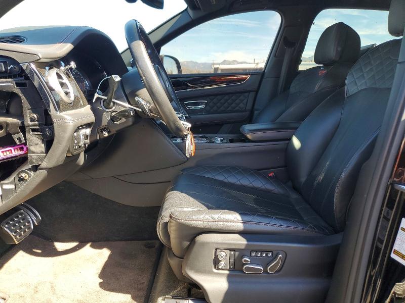 78728995 :رقم المزاد ، SJAAC2ZV6HC015085 vin ، 2017 Bentley Bentayga مزاد بيع
