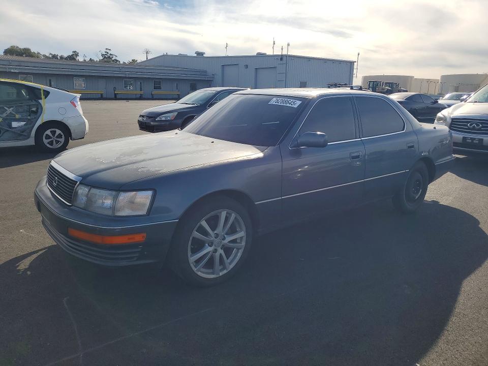 1992 Lexus Ls მანქანა იყიდება აუქციონზე, vin: JT8UF11E5N0100276, აუქციონის ნომერი: 76288645