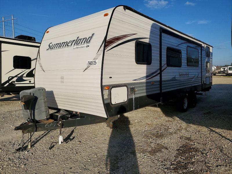 76406125 :رقم المزاد ، 4YDT28228F3152617 vin ، 2015 Keystone Summerland مزاد بيع