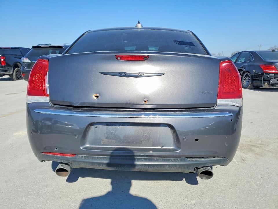 76611655 :رقم المزاد ، 2C3CCAAGXKH610268 vin ، 2019 Chrysler 300 مزاد بيع
