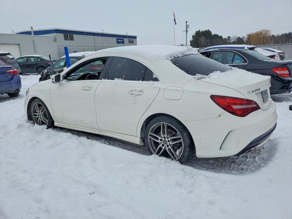 76758215 :رقم المزاد ، WDDSJ4GB8KN717049 vin ، 2019 Mercedes-benz Cla مزاد بيع