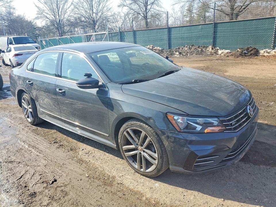 Продажа на аукционе авто 2016 Volkswagen Passat, vin: 1VWAT7A32GC063135, номер лота: 75909265