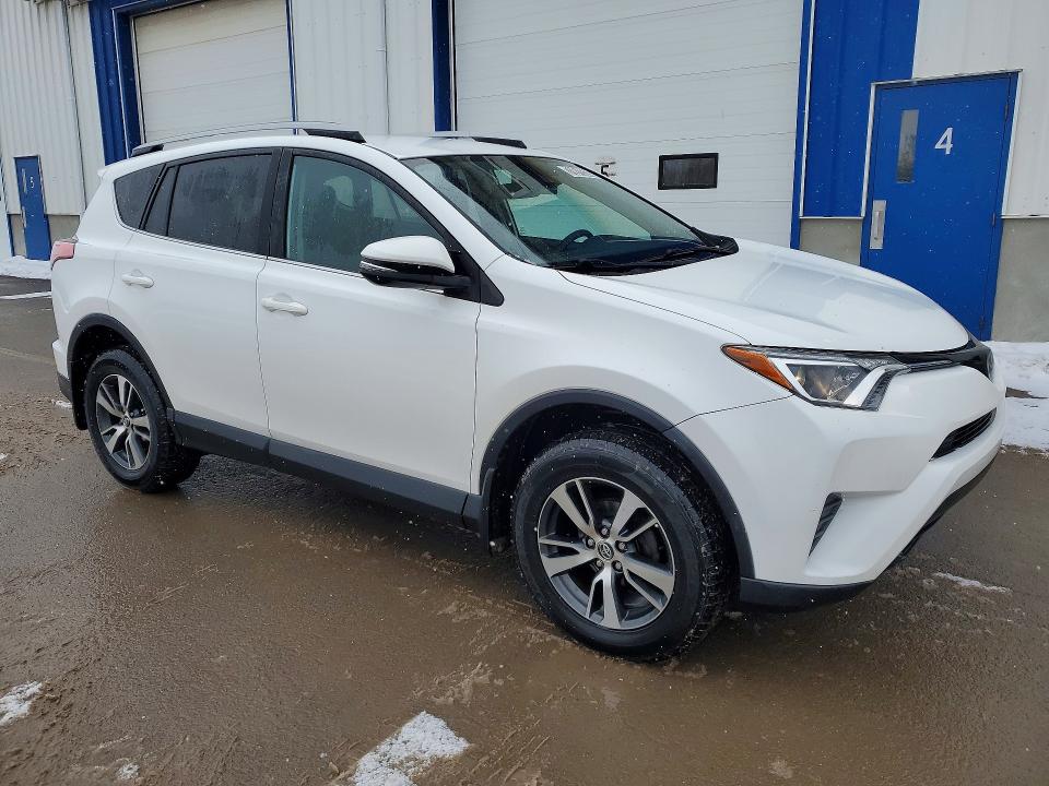Продажа на аукционе авто 2018 Toyota Rav4 Le, vin: 2T3ZFREV6JW503933, номер лота: 76919335