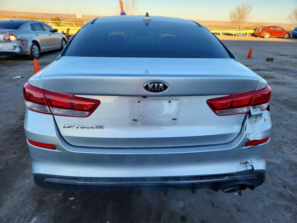2020 Kia Optima მანქანა იყიდება აუქციონზე, vin: 5XXGT4L30LG393245, აუქციონის ნომერი: 75688565