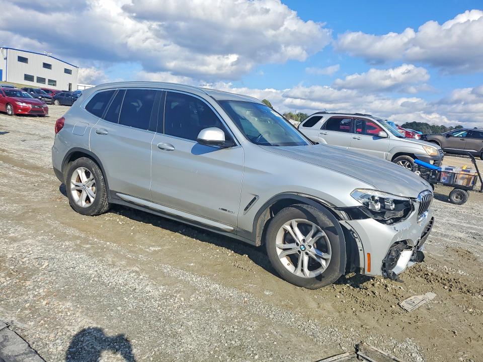 79270935 :رقم المزاد ، 5UXTR9C53JLD61657 vin ، 2018 Bmw X3 مزاد بيع