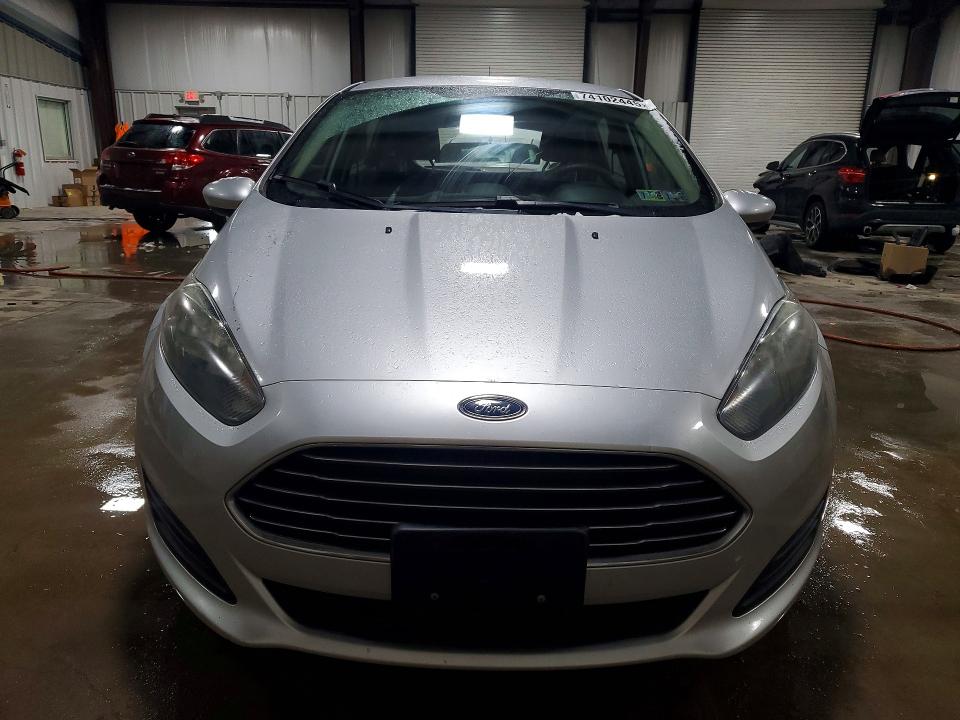 54062956 :رقم المزاد ، 3FADP4EJ8KM153396 vin ، 2019 Ford Fiesta مزاد بيع