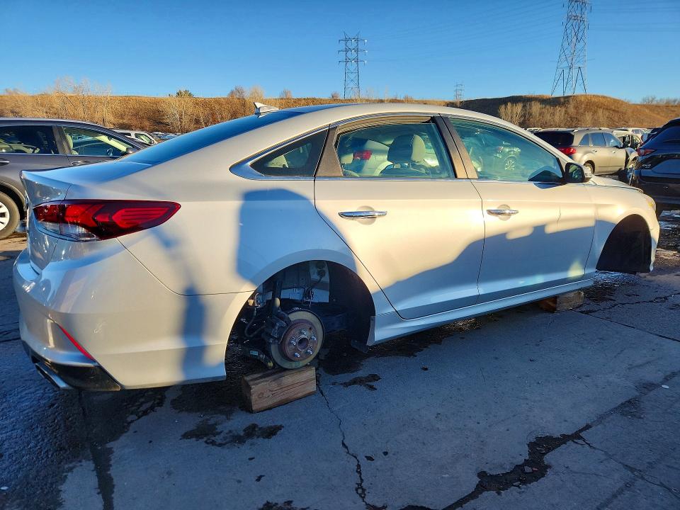 2019 Hyundai Sonata მანქანა იყიდება აუქციონზე, vin: 5NPE34AF6KH757031, აუქციონის ნომერი: 79099055