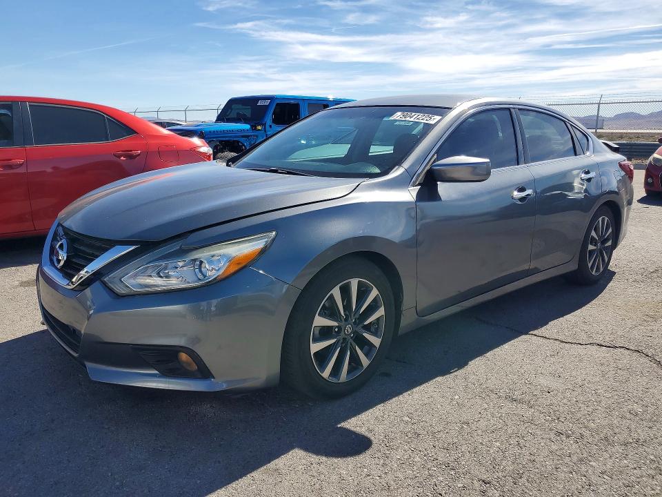 Продаж на аукціоні авто 2018 Nissan Altima, vin: 1N4AL3AP0JC215327, номер лоту: 79041225