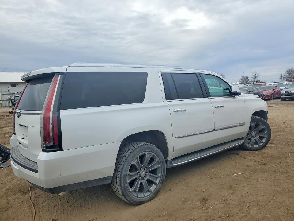 76792065 :رقم المزاد ، 1GYS4HKJ9JR210329 vin ، 2018 Cadillac Escalade مزاد بيع