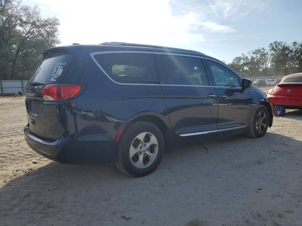 Продажа на аукционе авто 2017 Chrysler Pacifica, vin: 2C4RC1EG0HR564839, номер лота: 78335815