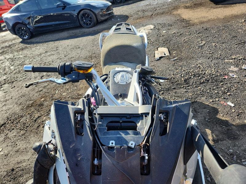 97943655 :رقم المزاد ، WB1061203FZZ25892 vin ، 2015 Bmw K1600 مزاد بيع