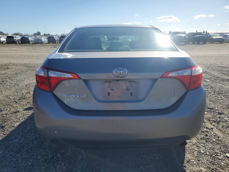 76528645 :رقم المزاد ، 5YFBURHE6FP261066 vin ، 2015 Toyota Corolla مزاد بيع
