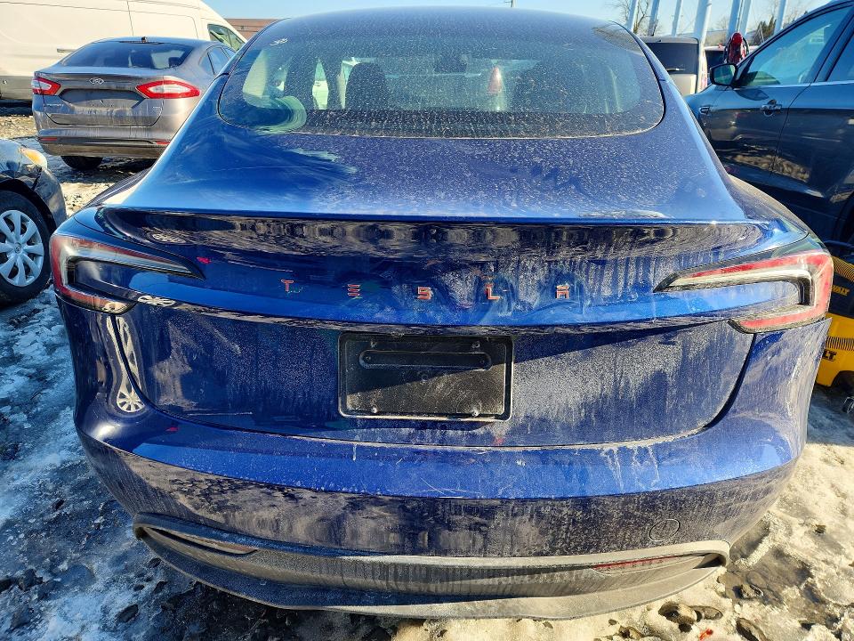 Продажа на аукционе авто 2024 Tesla Model 3, vin: 5YJ3E1EA2RF751962, номер лота: 76629755