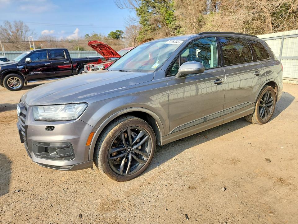 Продаж на аукціоні авто 2017 Audi Q7, vin: WA1VAAF74HD022529, номер лоту: 77462845