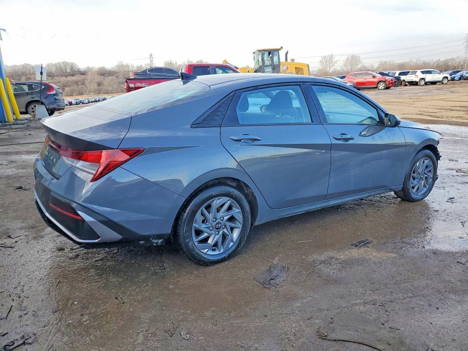 Продажа на аукционе авто 2024 Hyundai Elantra, vin: KMHLM4DG0RU765131, номер лота: 76549595