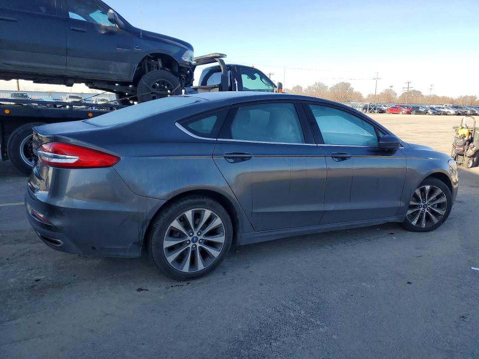 2019 Ford Fusion მანქანა იყიდება აუქციონზე, vin: 3FA6P0T96KR179668, აუქციონის ნომერი: 79422805