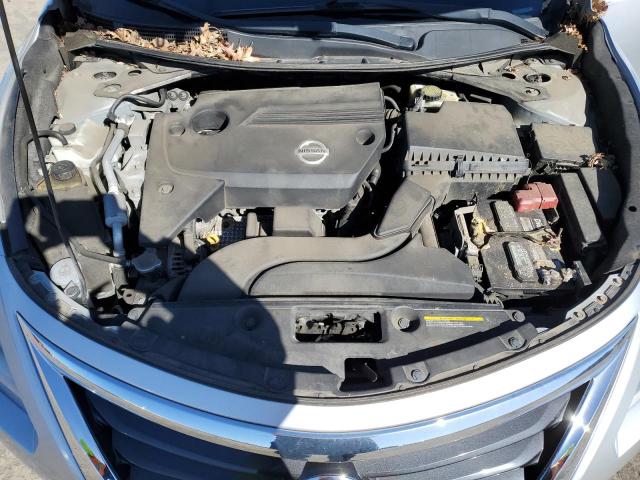 2015 Nissan Altima 2.5 მანქანა იყიდება აუქციონზე, vin: 1N4AL3AP2FN335240, აუქციონის ნომერი: 45802884