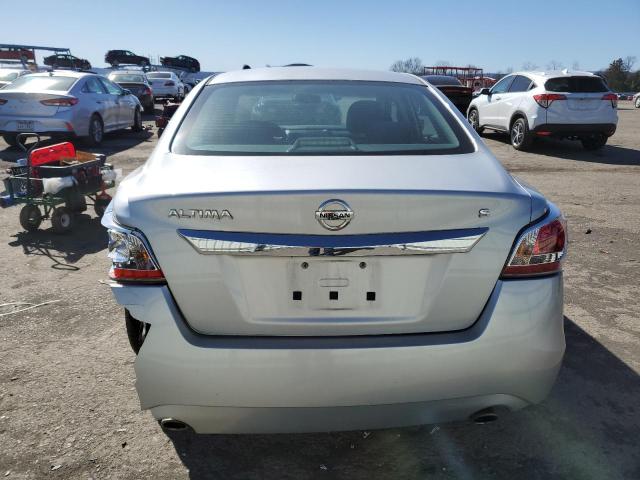 2015 Nissan Altima 2.5 მანქანა იყიდება აუქციონზე, vin: 1N4AL3AP2FN335240, აუქციონის ნომერი: 45802884