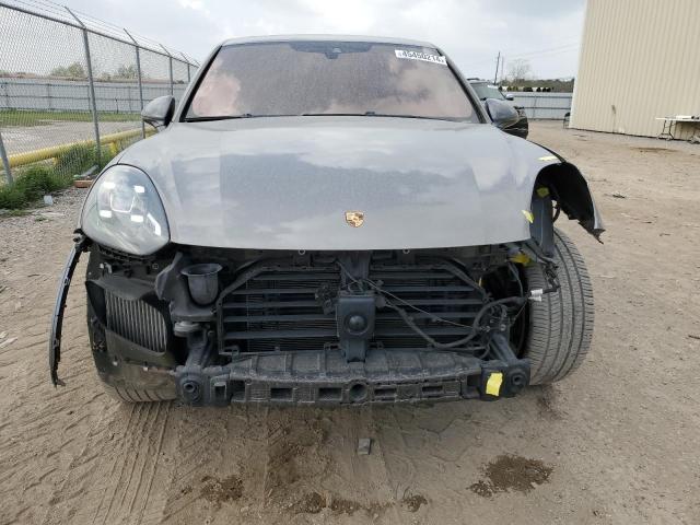 45450214 :رقم المزاد ، WP1AD2A23HLA82240 vin ، 2017 Porsche Cayenne Gts مزاد بيع