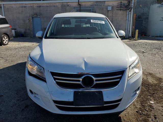2011 Volkswagen Tiguan S მანქანა იყიდება აუქციონზე, vin: WVGAV7AX0BW526845, აუქციონის ნომერი: 46859784