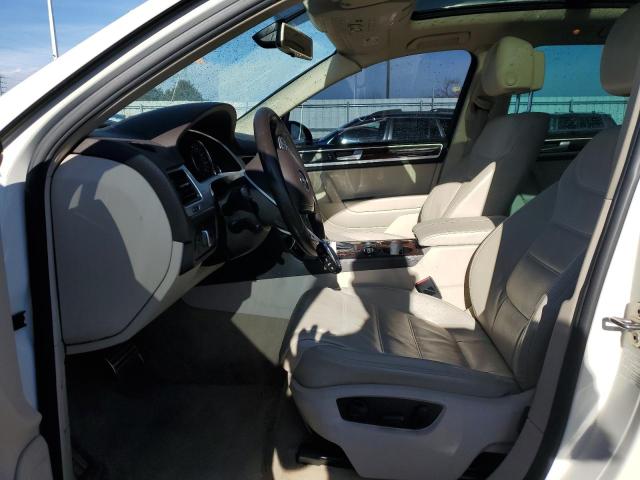 2011 Volkswagen Touareg Hybrid მანქანა იყიდება აუქციონზე, vin: WVGFG9BP6BD002301, აუქციონის ნომერი: 44956784