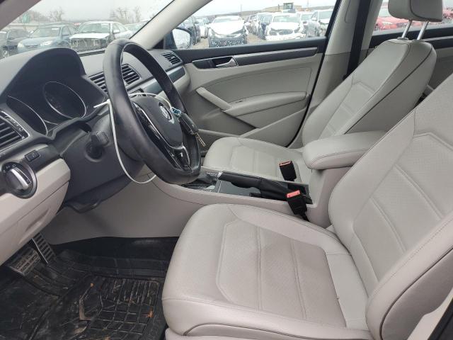 45566044 :رقم المزاد ، 1VWDT7A32HC033924 vin ، 2017 Volkswagen Passat R-line مزاد بيع