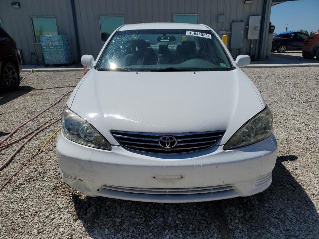 48944984 :رقم المزاد ، 4T1BE30K25U594812 vin ، 2005 Toyota Camry Le مزاد بيع
