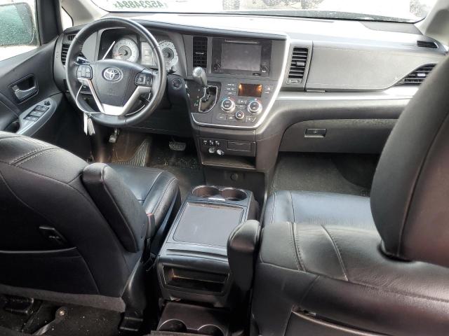 45234884 :رقم المزاد ، 5TDXK3DC7FS552888 vin ، 2015 Toyota Sienna Sport مزاد بيع