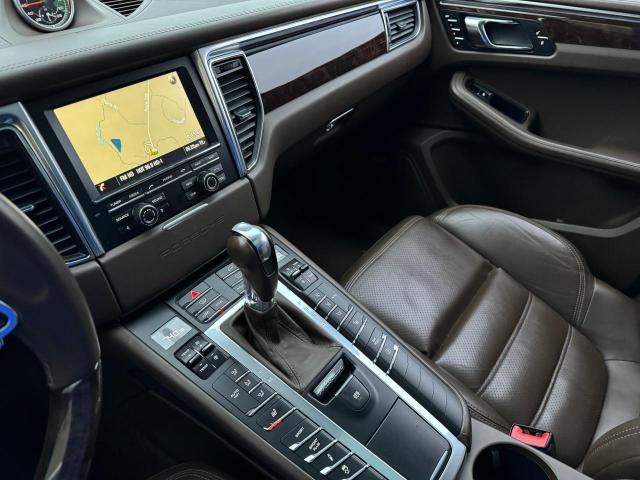 Продаж на аукціоні авто 2016 Porsche Macan Turbo, vin: WP1AF2A5XGLB91703, номер лоту: 48354054