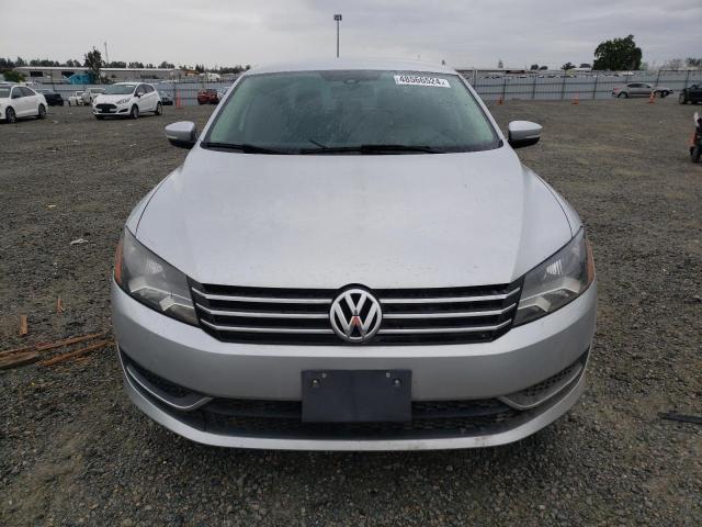 48566524 :رقم المزاد ، 1VWAT7A31FC097033 vin ، 2015 Volkswagen Passat S مزاد بيع