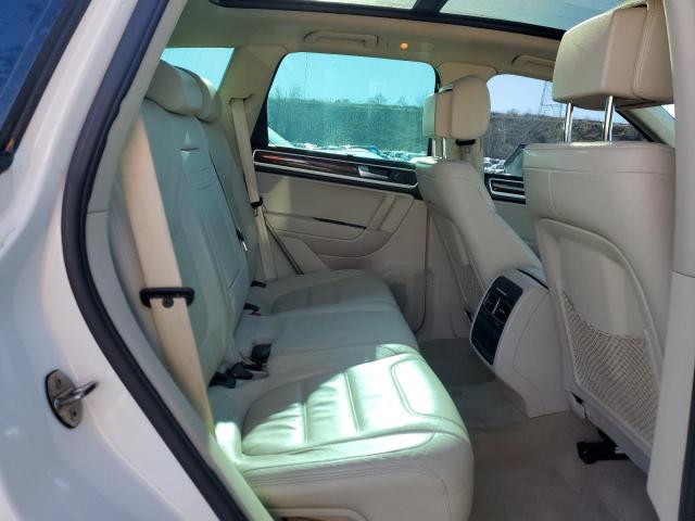 2011 Volkswagen Touareg Hybrid მანქანა იყიდება აუქციონზე, vin: WVGFG9BP6BD002301, აუქციონის ნომერი: 44956784