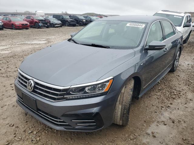 45566044 :رقم المزاد ، 1VWDT7A32HC033924 vin ، 2017 Volkswagen Passat R-line مزاد بيع
