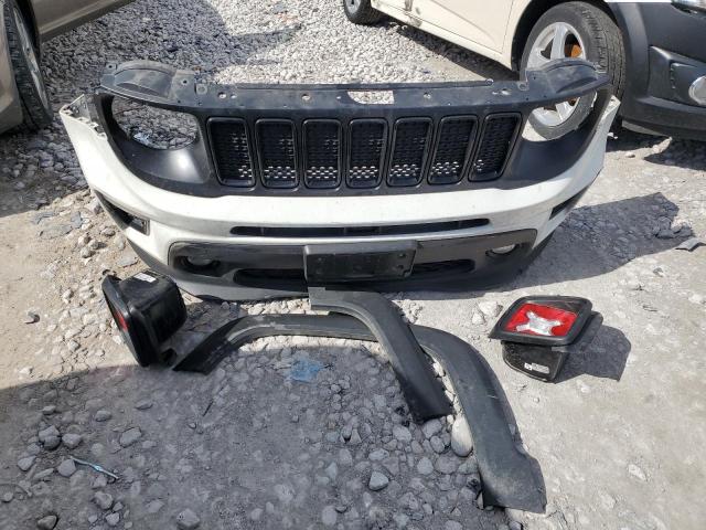 49484725 :رقم المزاد ، ZACNJDE19NPN68323 vin ، 2022 Jeep Renegade مزاد بيع