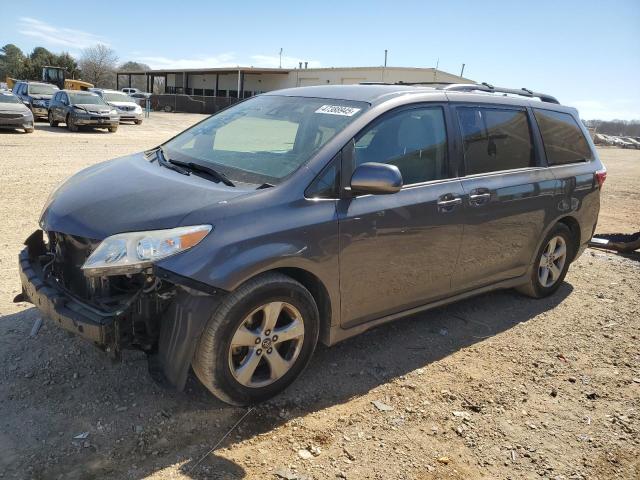 47388945 :رقم المزاد ، 5TDKZ3DC1JS929696 vin ، 2018 Toyota Sienna Le مزاد بيع
