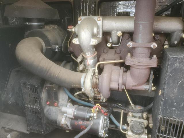 50512996 :رقم المزاد ، 1T9TG13244R781001 vin ، 2004 Taylor Trailer مزاد بيع