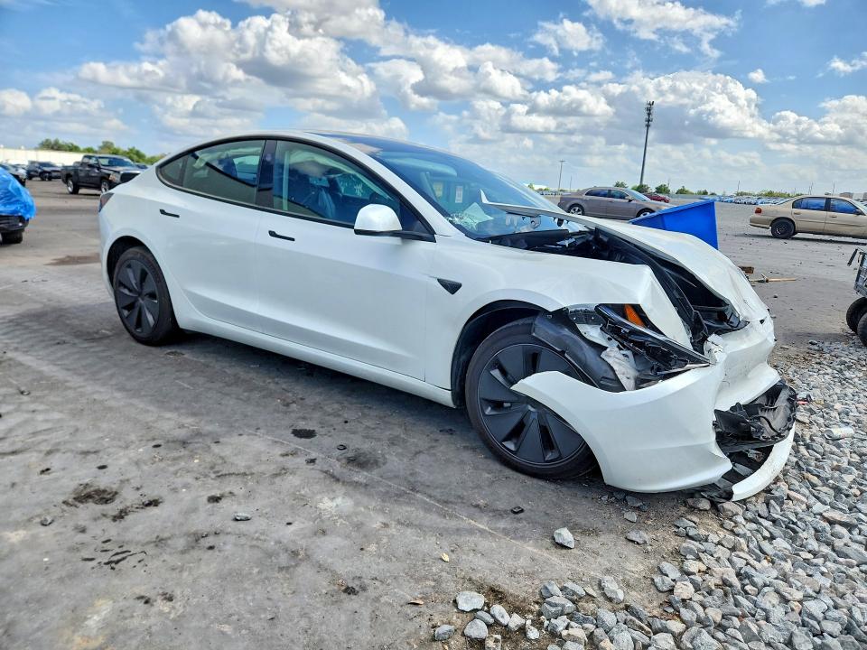 2025 Tesla Model 3 მანქანა იყიდება აუქციონზე, vin: 5YJ3E1EA6SF035541, აუქციონის ნომერი: 48018866