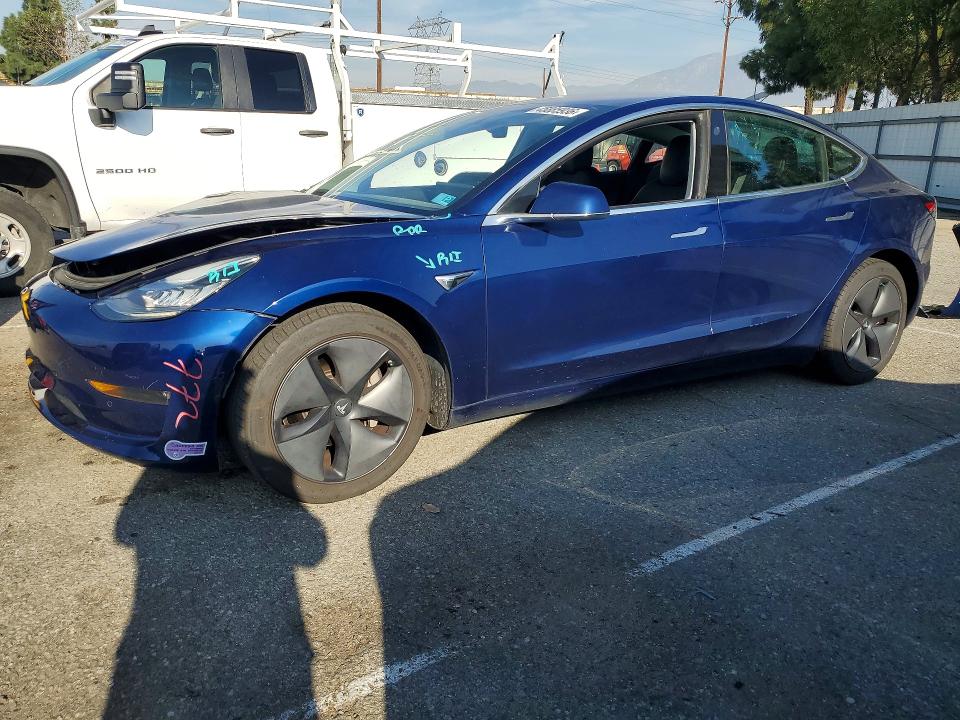 Auction sale of the 2018 Tesla Model 3, vin: 5YJ3E1EB9JF085146, lot number: 45885936