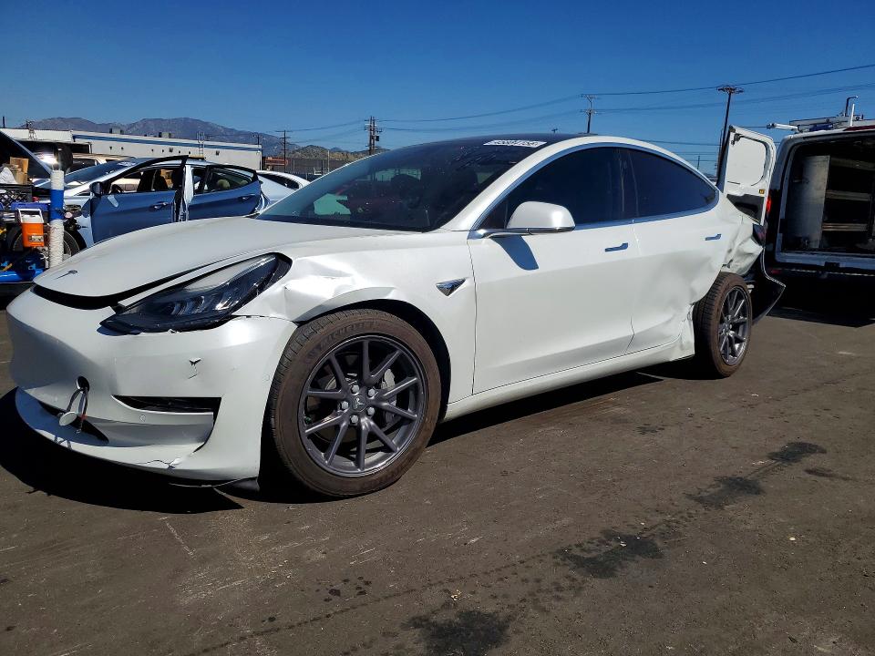 Auction sale of the 2019 Tesla Model 3, vin: 5YJ3E1EA5KF190517, lot number: 45884156