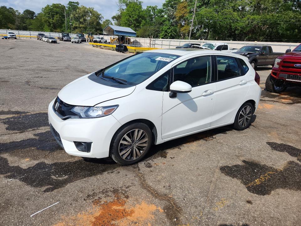 48124416 :رقم المزاد ، 3HGGK5H88FM746476 vin ، 2015 Honda Fit مزاد بيع